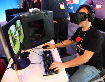 Display stands at the summit of developers AMD APU13