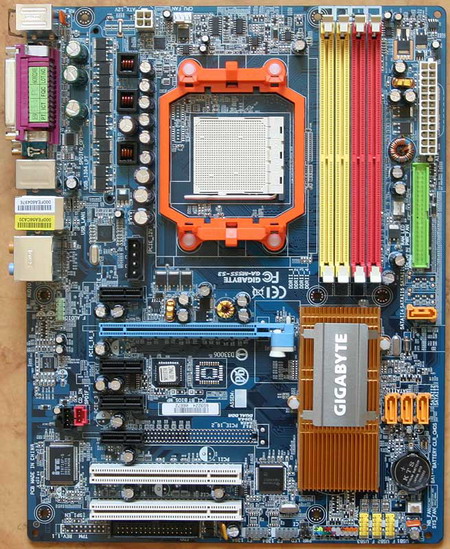 Gigabyte GA -M55S-s3 (NVIDIA nForce 550)