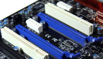 Asus P5E3 Deluxe pci -e slots