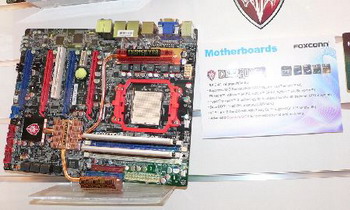 foxconn nForce 780a with 3- way SLI 