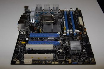 Intel x38 chipset reference motherboard