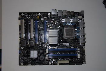 Intel x38 chipset reference motherboard cooling