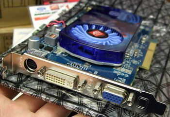 ati radeon 3650 на ноутбук драйвер скачать